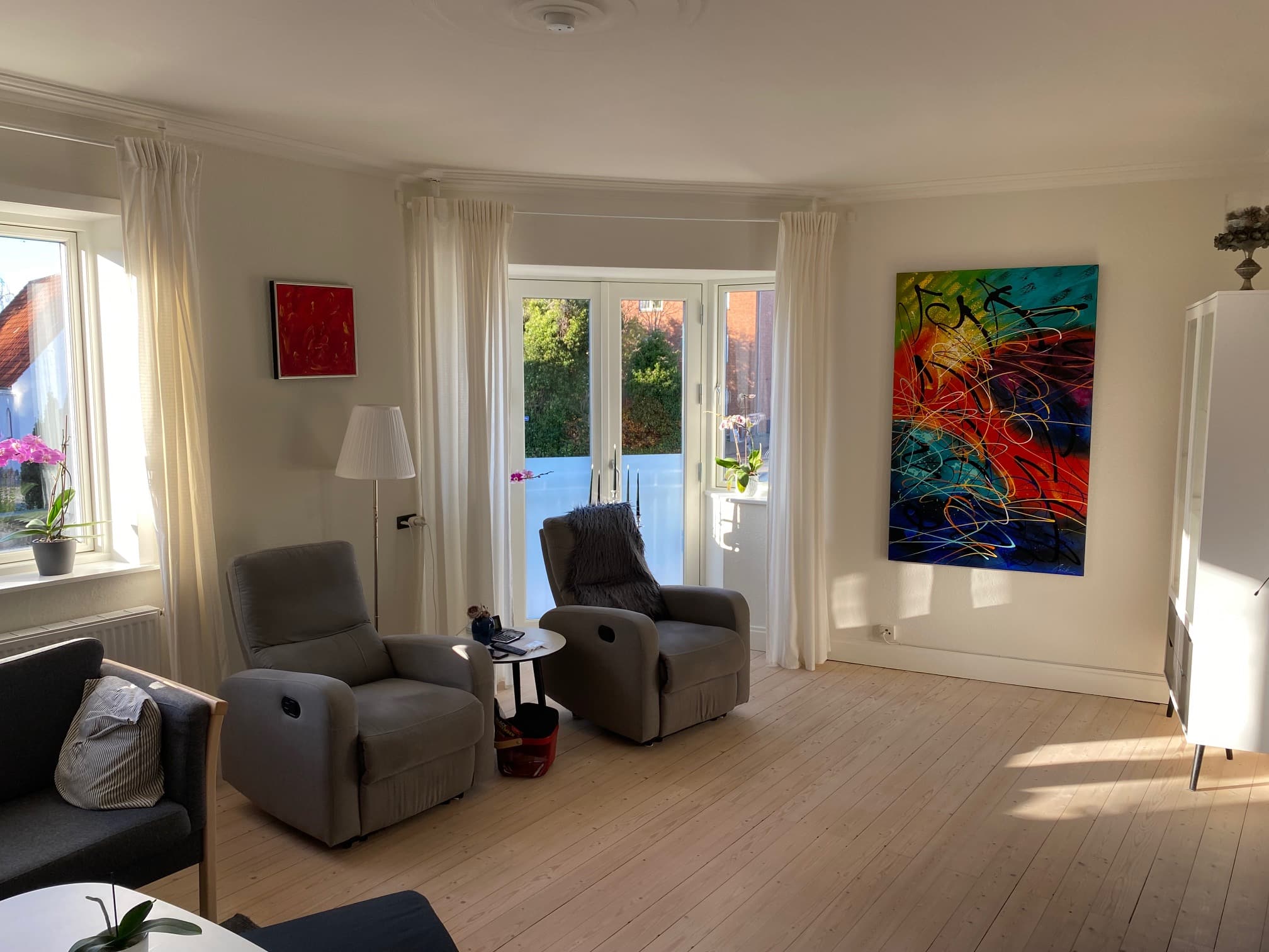 Tæt på centrum, havnen, indkøbsmuligheder og offentlig transport